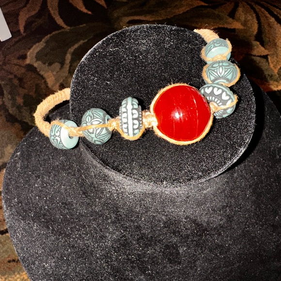 Beautiful handmade hemp necklace with turquoise and amber stones - Picture 7 of 8